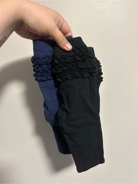 Old navy 3/6m black & blue ruffle bum leggings bundle